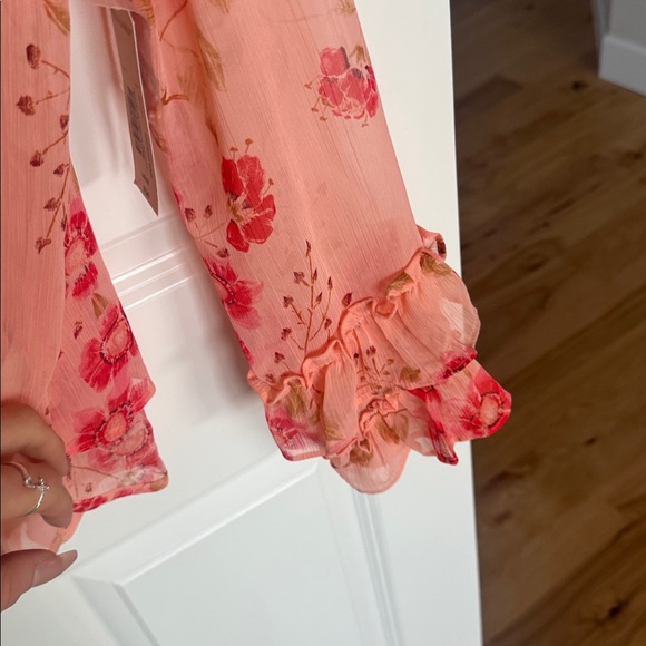 Floral Ruffle Blouse - Picture 3 of 4